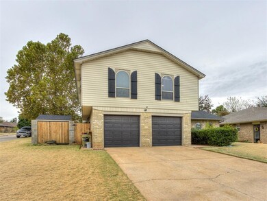 7135 N Comanche Ave, Warr Acres, OK 73132 - photo 4