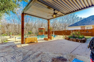 Large covered patio with remote controled louvres 