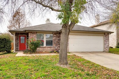8212 Clear River Ln, Denton, TX 76210 - photo 2