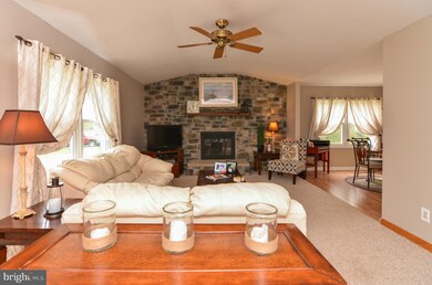 11027 Abbey Ln, Fredericksburg, VA 22407 - photo 2