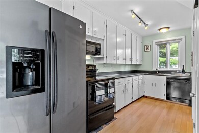 57 Cliff St, Manchester, NH 03103 - photo 5