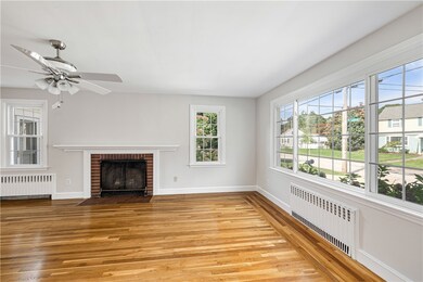 995 Bullocks Point Ave, Riverside, RI 02915 - photo 7
