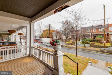 638 Franklin St NE, Washington, DC 20017 - photo 3
