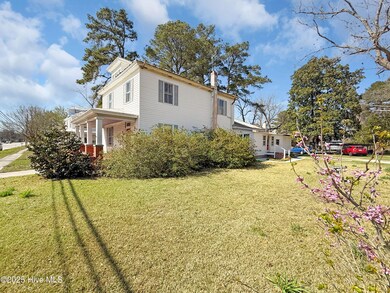 329 W Jones Street, Trenton, NC 28585