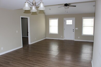 253 Ester Ln, Manchester, TN 37355 - photo 7