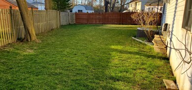 13 Jennifer Way, Monmouth Junction, NJ 08852 - photo 2