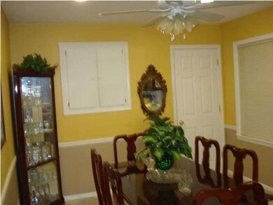 9224 Fairground Rd, Louisville, KY 40291 - photo 6