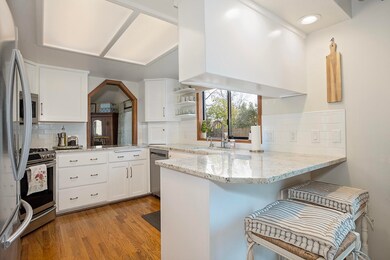 2446 Pinebrook Cir, Medford, OR 97504 - photo 5