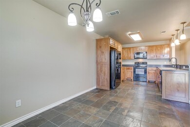 518 Crow Ave, Weatherford, TX 76085 - photo 5