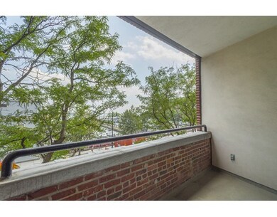 The Mariner Condominiums unit 203, Boston, MA 02109 - photo 4
