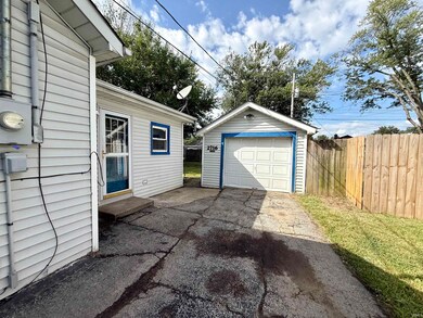 2716 Longlois Dr, Lafayette, IN 47904 - photo 2