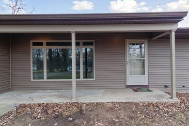 405 Oak Ridge Dr, Cedarville, IL 61013 - photo 5