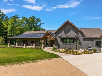 4992 E Loop Rd, Hesperia, MI 49421-6