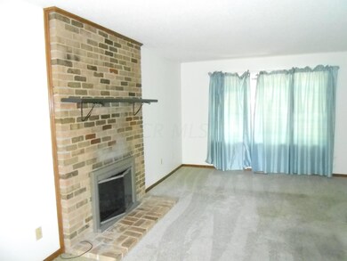 LOVELY LIVING ROOM W/COZY FIREPLACE