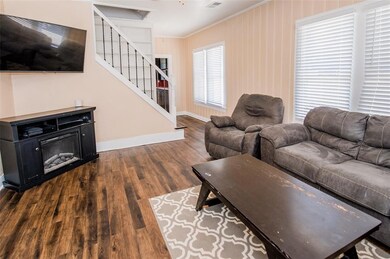 610 W Freeman St, Ennis, TX 75119 - photo 6