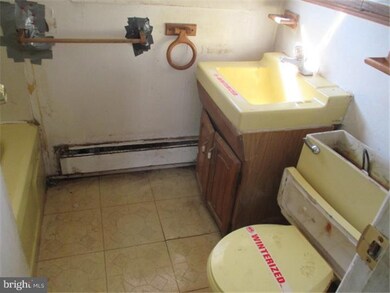 14 Primrose Ln, Willingboro, NJ 08046 - photo 7