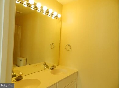 47620 Sandbank Square, Sterling, VA 20165 - photo 6