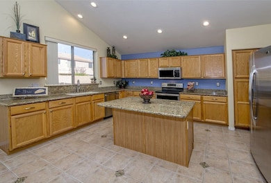 006_Spacious Updated Kitchen