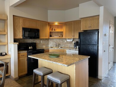 2390 Snowgoose Dr unit RV11B, Redmond, OR 97756 - photo 6