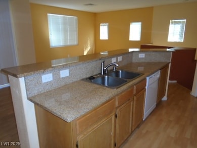 3913 Sweet Pine St unit 101, Las Vegas, NV 89108 - photo 7