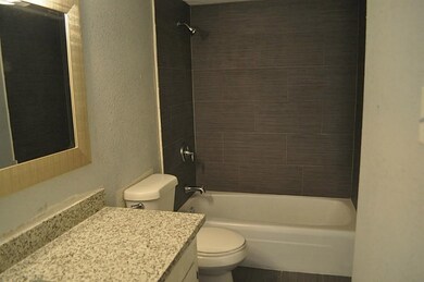 2311 Leaman Ave unit 6, Rosenberg, TX 77471 - photo 7