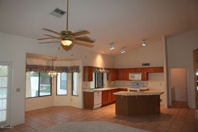 Kitchen & Breakfast Nook