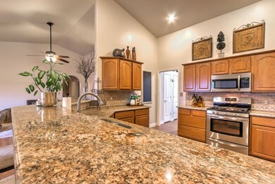 824 S. Nugget Dr. -13