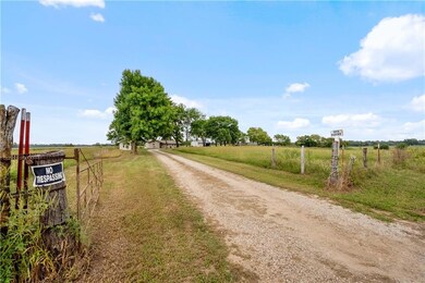 1698 9000 Rd, Oswego, KS 67356 - photo 4