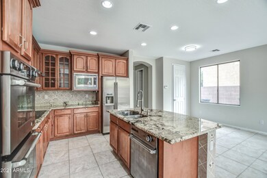 KITCHEN (2)