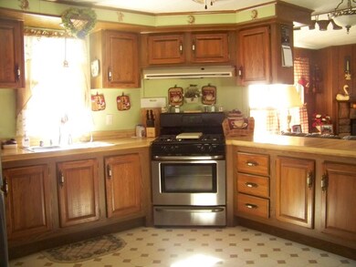 15 Yankee Drummer Dr, West Brookfield, MA 01585 - photo 6