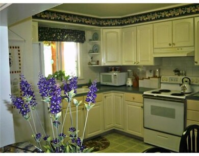 16 Kane Ave, Middletown, RI 02842 - photo 6