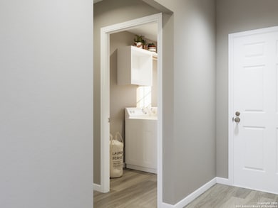 8547 Catnip Pass, Elmendorf, TX 78112 - photo 4