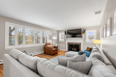 268 Laurel St, Melrose, MA 02176 - photo 3