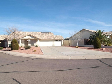 Front View showing large driveway