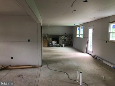 126 Glendale Rd, Exton, PA 19341 - photo 7