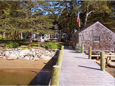 Waterfront/Dock/Pier.