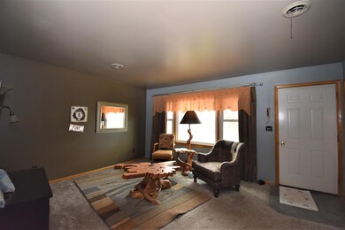 Upper Family Room 2