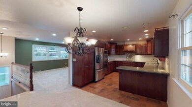 1425 Beacon St, Keyser, WV 26726 - photo 6