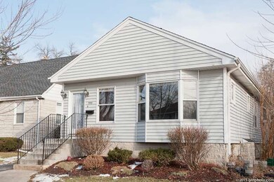 305 N Ridgeland Ave, Elmhurst, IL 60126 - photo 2