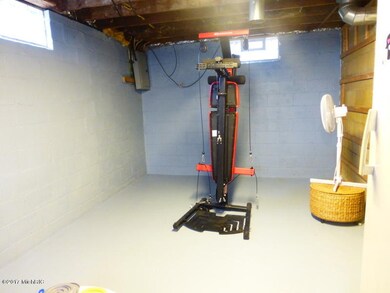 1615 Regent St, Niles, MI 49120 - photo 3