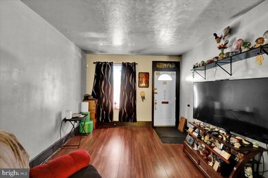 410 N 13th St, Reading, PA 19604 - photo 6