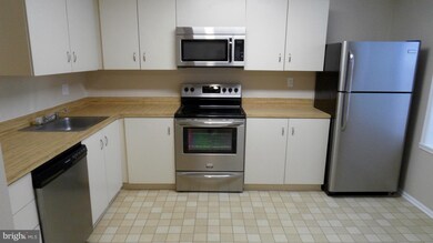 4 Hamlet Dr, Owings Mills, MD 21117 - photo 5