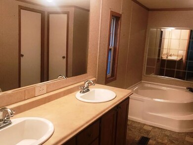 31207 Memorial Rd, McLoud, OK 74851 - photo 4