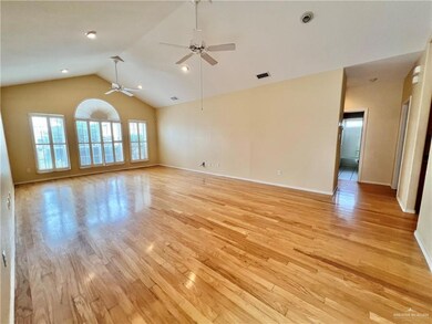 941 Katrin Dr, Alamo, TX 78516 - photo 4