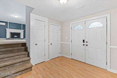 1007 Tomahawk Trail, Schenectady, NY 12302 - photo 4