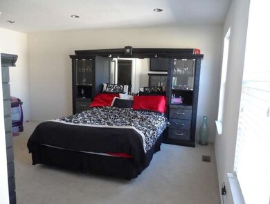 1911 Freedom Ct unit 1911, Zion, IL 60099 - photo 6