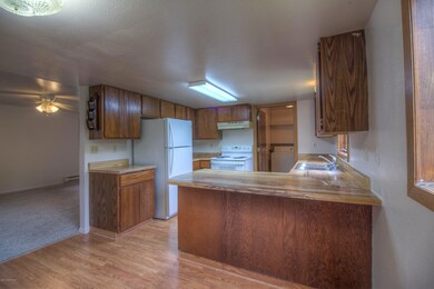 5501 E Mayflower Ln unit 2, Wasilla, AK 99654 - photo 2