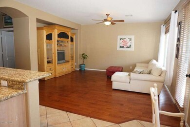 hardwood family room3