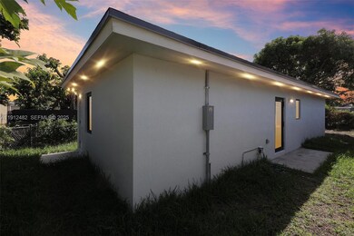 17003 SW 107th Place unit 2, Miami, FL 33157 - photo 2