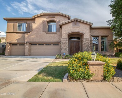 2 Front Exterior